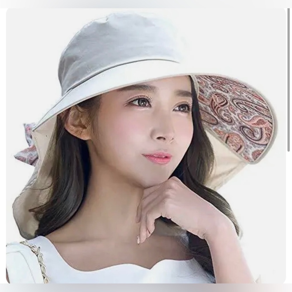 New Siggi paisley print hat NWT